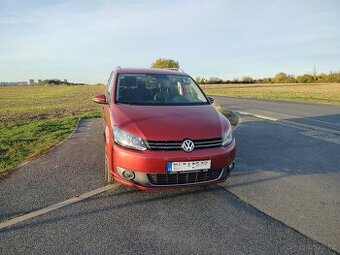 Volkswagen Touran 2.0 TDI 7 MÍST 2014