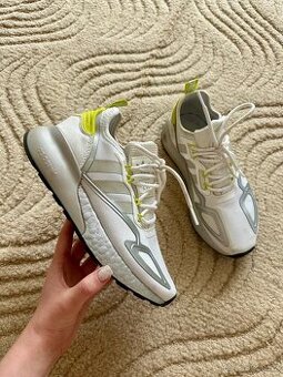 šedo-bíle tenisky Adidas, vel 37