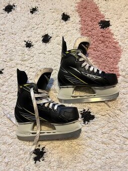 Brusle CCM Tacks 1092 YT vel. 31