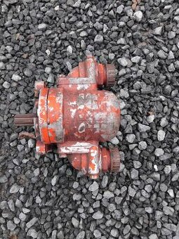 Prodám funkční hydraulické čerpadlo traktor bagr Bělorus