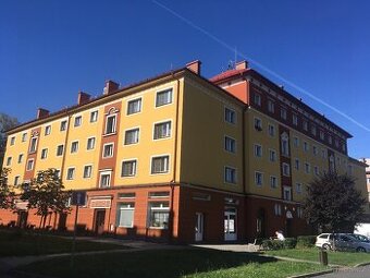 Zrekonstruovaný 2+1 byt v centru Vsetína - 1