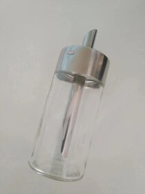 Kuchyňské potreby (různé druhy)