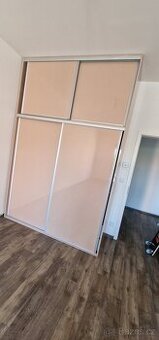 Šatní Skříň - 1