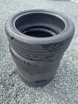 Letni pneu Bridgestone Turanza 215/45 r18