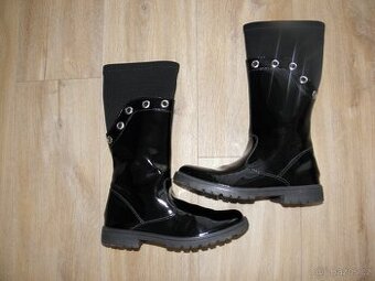 dívčí kozačky zn. Primigi vel.38