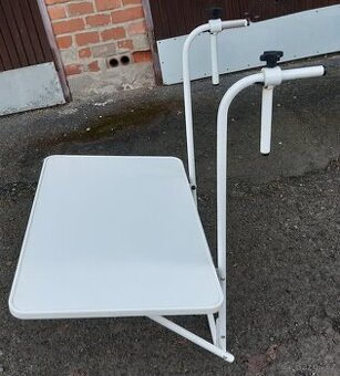 Balkónový stolek - závěsný