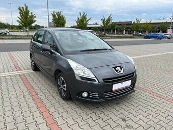 Peugeot 5008 1.6 HDi 80kw automat 7 míst panorama