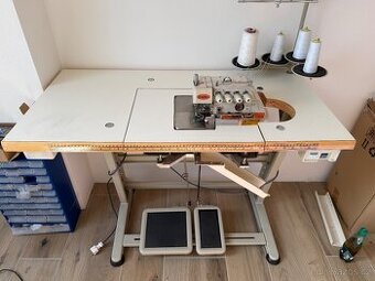 ŠICÍ STROJ GOLDEX-SIRUBA 747F-514M2-24 (KOMPLET)