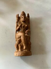 Dřevěná vyřezávaná soška bohyně Lakšmí