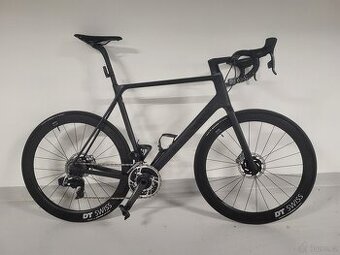 Canyon Ultimate CF SLX Disc 9.0 ETAP. Velikost XL