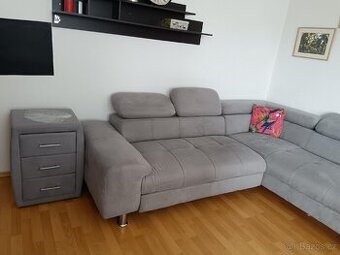 Prodám rohovou rozkládací pohovku s úložným prostorem - 1