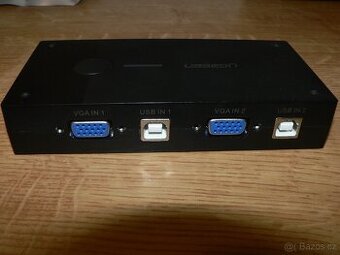 Přepínač VGA + 2 x USB 2.0 Ugreen 30357 KVM