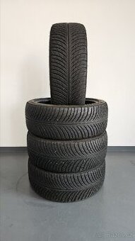 Zimní pneumatiky 235/40/19, Michelin, DOT3822