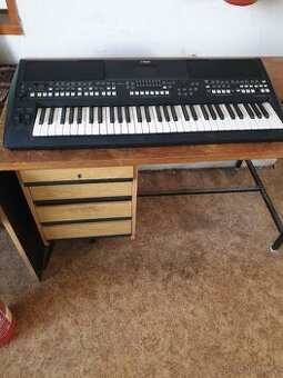 klávesy Yamaha PSR-SX600