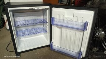 Mini bar - Hotelová lednička 30 litrů.