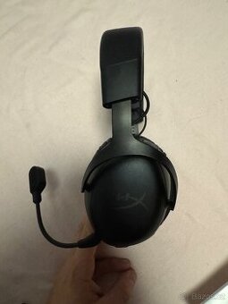 Sluchátka HyperX Cloud III Wireless