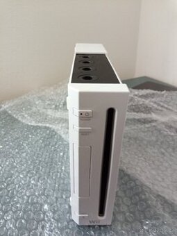 Nintendo Wii jailbreak hacked