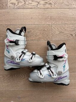 Lyžarské dívčí boty Tecnica vel. MP 22,5/EU 36