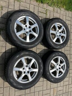 4x litá kola 5x114 R16, zimní pneu 80%