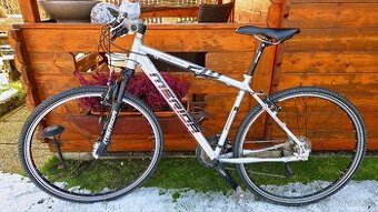 Trekové kolo Merida Crossway 900 Shimano XT 168-183cm.