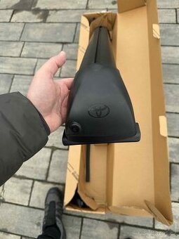 Originál příčníky na Highlander