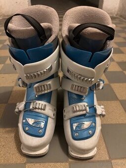 Dětské lyžařské boty Nordica 240-250