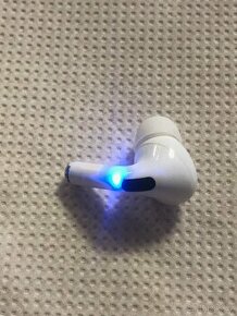 Apple AirPods 3  sluchátko