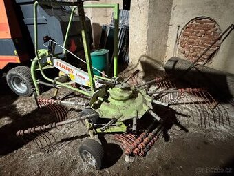 Shrnovač nahrabovač Claas Liner 390