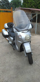 aprilia scarabeo 500