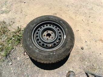 Prodam 215/70 R16