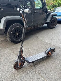 Elektro koloběžka Segway ninebot F40E