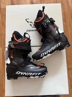 Dynafit Blacklight Carbon 42 /42.5 a 44 nové top boty