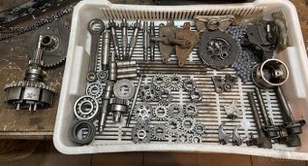 ČZ Jawa 125 150 175 250 350 díly motoru