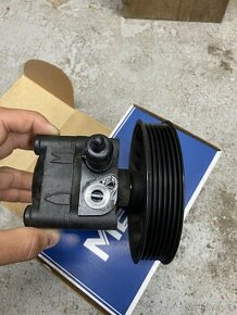 Hydraulické čerpadlo řízení VOLVO XC90