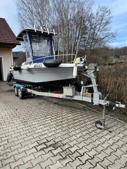 Motorová loď Jeanneau Cap Camarat 510