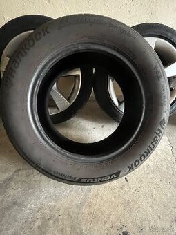 Letní pneu 215/60 R16