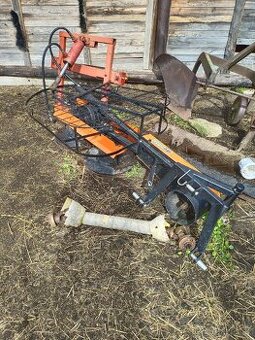 Prodám obracečku a bubnovou sekačku malotraktor