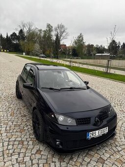 2004 Renault Megané 2 RS 2.0T 165kw