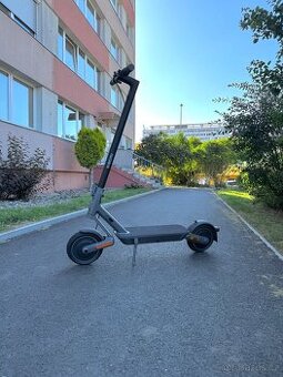 Elektrická koloběžka/elektrokoloběžka Xiaomi Scooter 4 Ultra