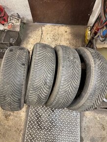 Michelin 215/60 R17