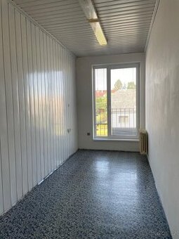 Blovice kancelářské a skladové prostory