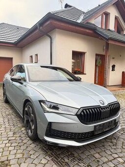 Škoda Superb 4 2.0 TSI 195kW 4x4 7/2025 najeto 440km
