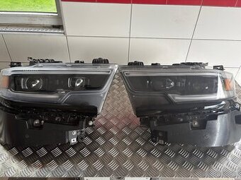 Světla RAM 1500 DT