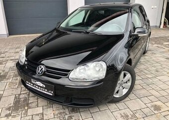 Volkswagen Golf 1.4 16V benzín manuál 59 kw