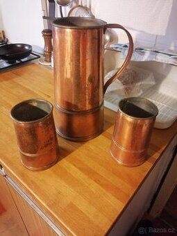 Měděný korbel, džbán