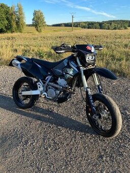 Suzuki drz400