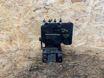 ŘÍDICÍ JEDNOTKA ABS HYUNDAI I40 58920-3Z930