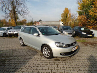 Volkswagen Golf 1,6 TDI KŮŽE,ZIMNÍ KOLA - 1