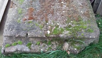 1 kus betonový panel (400x100x15)