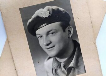 2x fotka voják Hraničář + Čs. obrněná brigáda ve VB